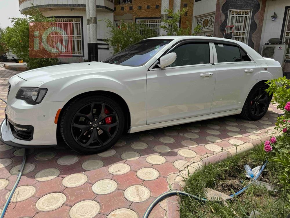 کرایسلەر 300